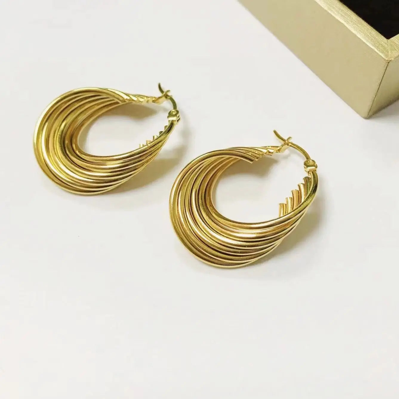 Melia Boucles d’Oreilles - Élégance Contemporaine en Plaqué Or Inad Création